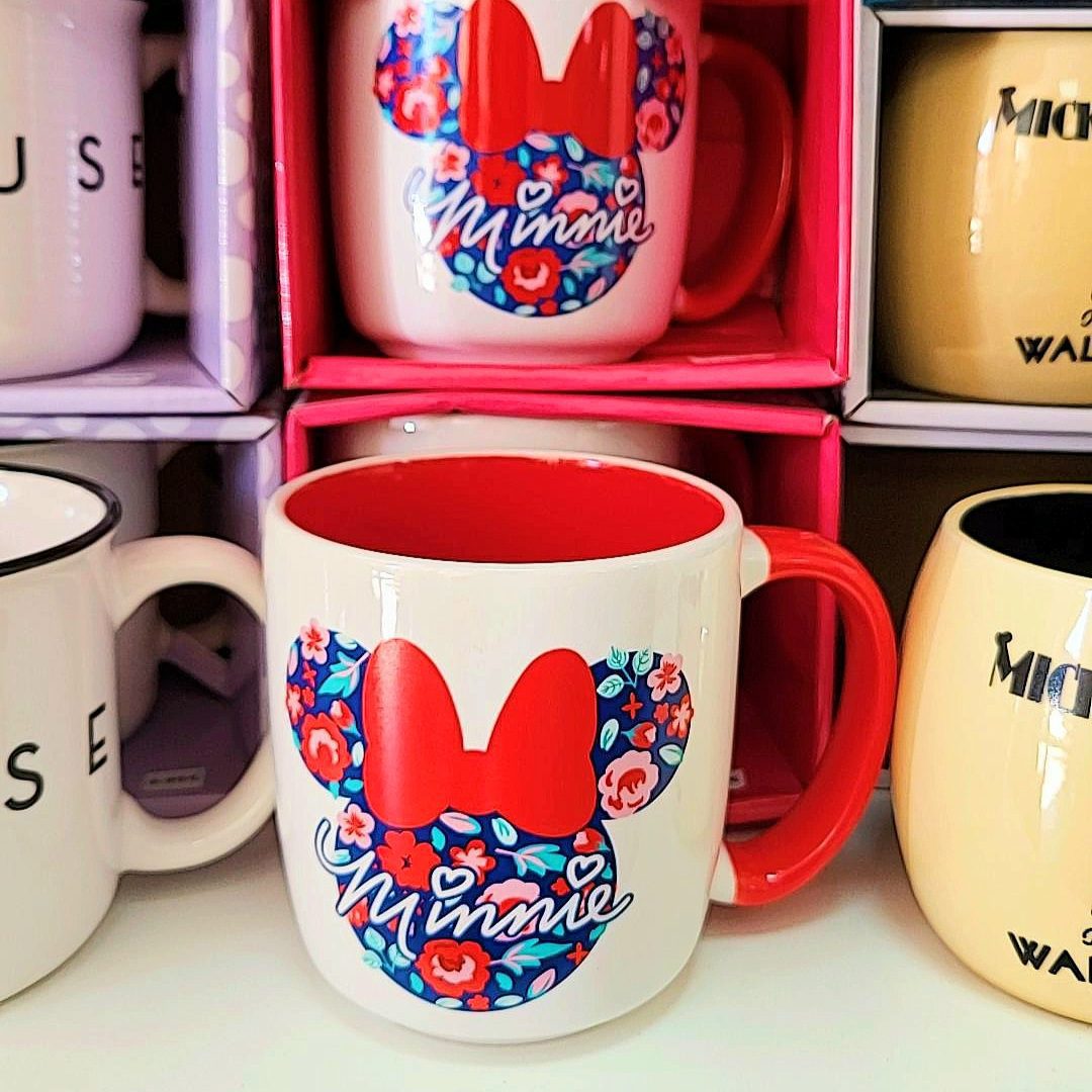 Taza Minnie interior rojo
