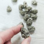 Pirita – Mineral Natural (Tres tamaños disponibles) - Imagen 2