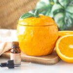 Quemador de Esencias Naranja Frutal – Cerámica Decorada con Tapa - Imagen 2