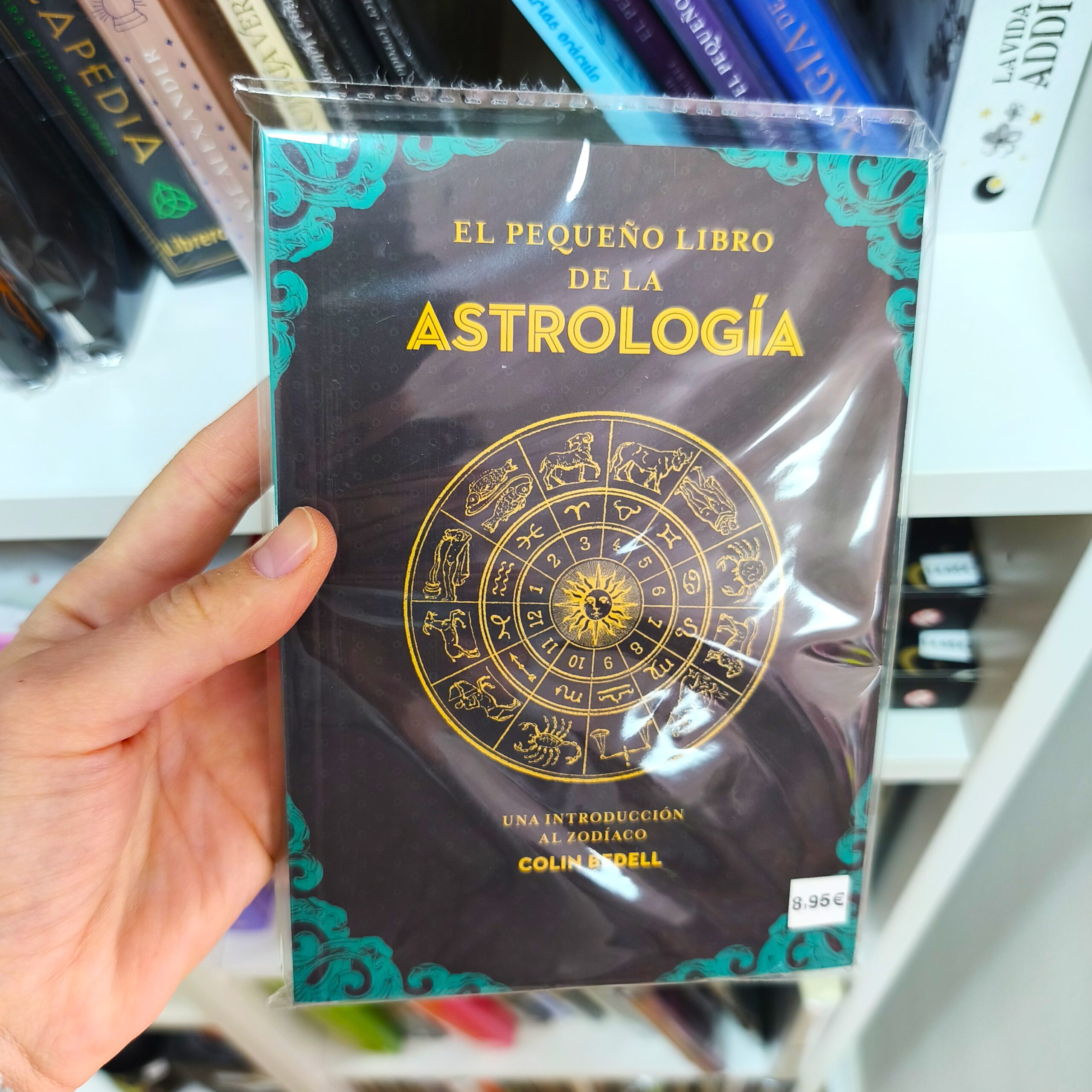 El pequeño libro de la Astrología El pequeño libro de la Astrología - Imagen 1