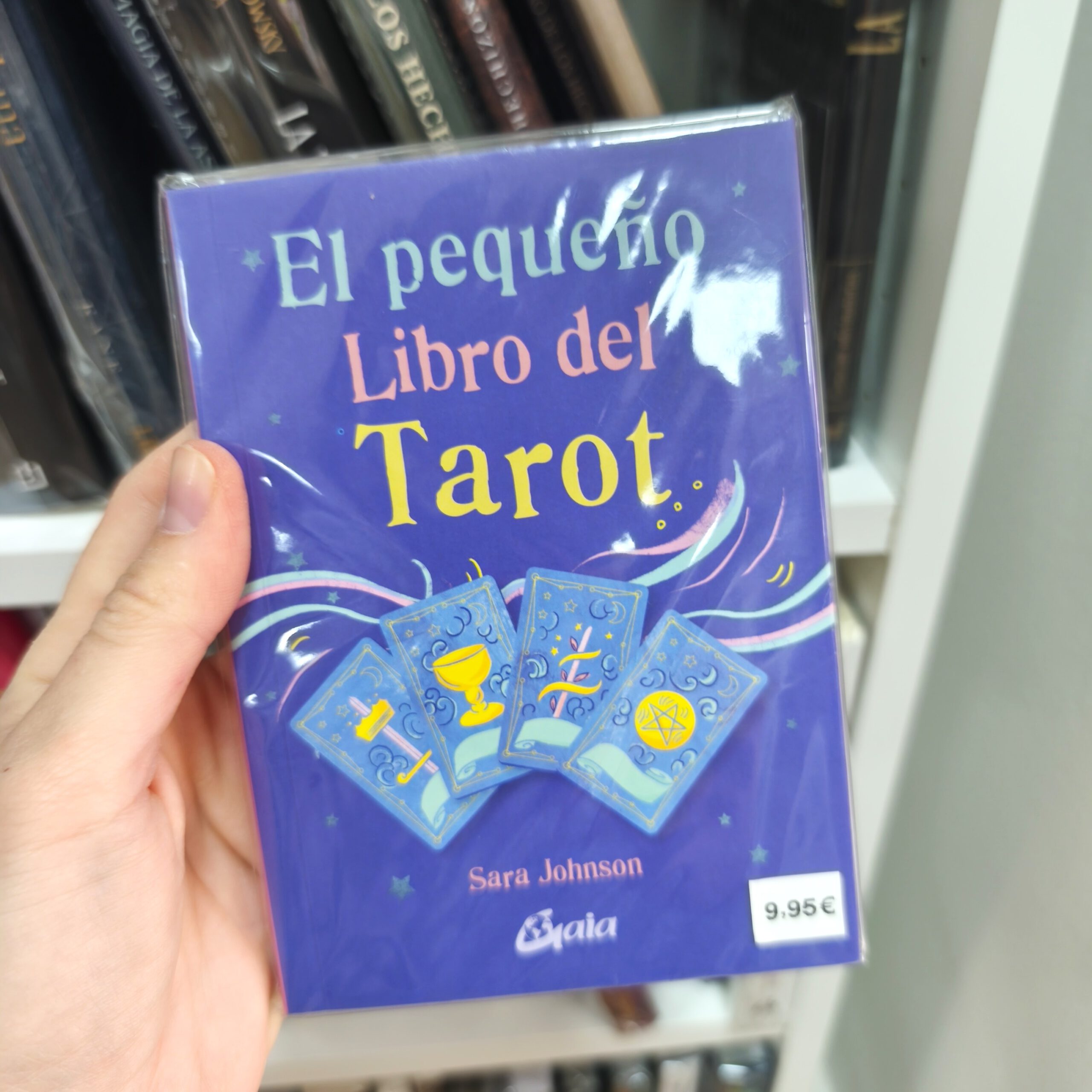 El pequeño libro del Tarot · Guía básica para principiantes El pequeño libro del Tarot · Guía básica para principiantes - Imagen 1