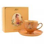 Taza con platillo Bella “Bold as a Rose” – Disney Princesas con caja regalo - Imagen 2