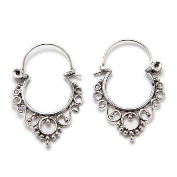 Aros Bali calados de plata de ley con cierre de gancho - 30x20mm Aros Bali calados de plata de ley con cierre de gancho - 30x20mm - Imagen 1