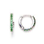 Mini Aritos de Plata de Ley Rodiada con Circonitas Verde Esmeralda – 10 mm