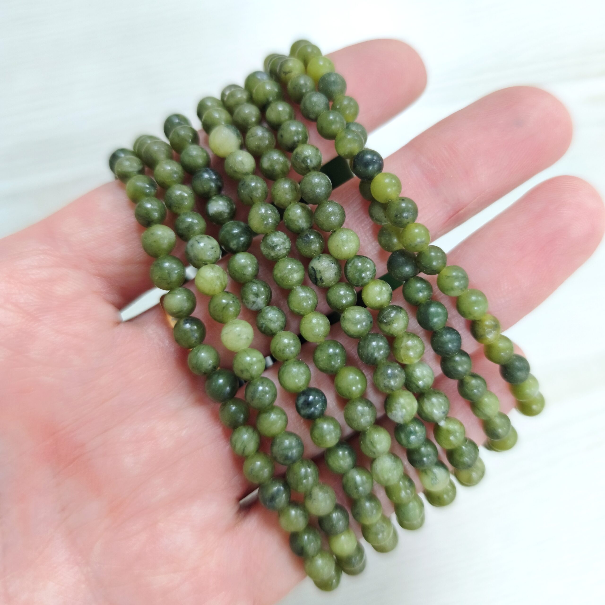 Pulsera de Jade Vietnamita 4mm – Prosperidad y equilibrio Pulsera de Jade Vietnamita 4mm – Prosperidad y equilibrio - Imagen 1