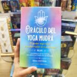 Oráculo del Yoga Mudra | El Poder Espiritual Transformador en Tus Manos