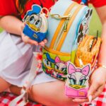 Llavero Sorpresa Loungefly Mickey y Amigos Disney – Mini Mochila Mystery Blind Box - Imagen 5